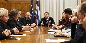 Ανδρουλάκης με εκπροσώπους λαϊκών αγορών 