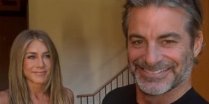 Τζένιφερ Άνιστον: Τζιμ Κέρτις