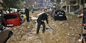 Καταιγίδα στην Άνω Γλυφάδα