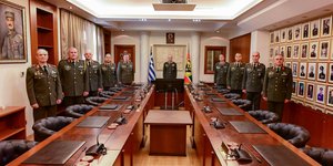 Πρώτη συνεδρίαση του νέου Ανώτατου Στρατιωτικού Συμβουλίου 