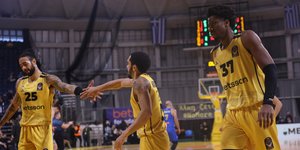  Άνετη πρόκριση του Άρη στο Final-8 με 93-75 επί του Περιστερίου