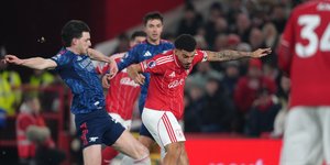 Νότιγχαμ Φόρεστ - Άρσεναλ 1-1