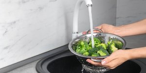 Πλύσιμο μπρόκολου