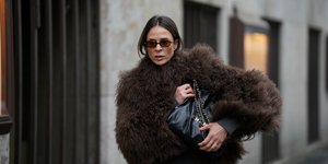 Ένα «ουδέτερο» χρώμα γίνεται το απόλυτο fashion statement του 2026 -Και δεν είναι το μαύρο