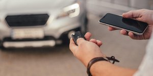 Χειρισμός αυτοκινήτου μέσω κινητού 