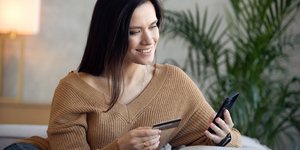 Συναλλαγές με κάρτα