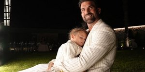 Ο Δημήτρης Αλεξάνδρου με τον γιο του Πάρη