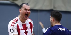 Ο Τζούριτς πανηγυρίζει