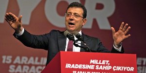 Ο Εκρέμ Ιμάμογλου