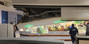 Έπεσε τμήμα της οροφής σε εμπορικό κέντρο στη Θεσσαλονίκη