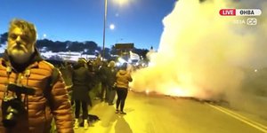 Επεισόδια στο μπλόκο της Θήβας