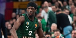 Η Ζαλγκίρις διέλυσε με 99-67 τον Ερυθρό Αστέρα