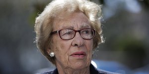 Η ετεροθαλής αδερφή της Άννας Φρανκ, Εύα Σλος