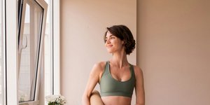 Pilates vs προπόνησης με βάρη: Ποια είναι η καλύτερη επιλογή για τη στάση του σώματος και τον μυϊκό τόνο στις γυναίκες;
