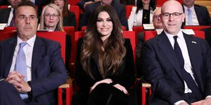 Η Κίμπερλι Γκίλφοϊλ σε εκδήλωση του Οικονομικού Φόρουμ των Δελφών στην Εθνική Πινακοθήκη