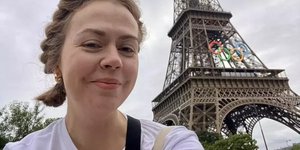 Η νεαρή γυναίκα που απαλλάχθηκε από το ενοίκιο και τους λογαριασμούς ενώ ταυτόχρονα γύριζε τον κόσμο