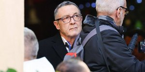 Στην κηδεία της Μπριζίτ Μπαρντό: Η σπάνια εμφάνιση του 65χρονου γιου της, Νικολά-Ζακ Σαριέ