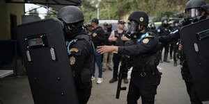 Σε κατάσταση πολιορκίας κηρύχθηκε η Γουατεμάλα μετά τις δολοφονίες αστυνομικών από συμμορίες