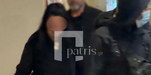 Η 42χρονη μητέρα που κατηγορείται ότι κακοποιούσε τις δύο κόρες της