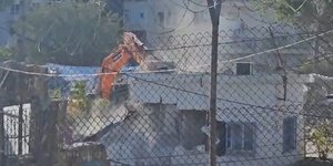 Μπουλντόζες του Ισραήλ κατεδαφίζουν κτίρια στην έδρα της UNRWA στην ανατολική Ιερουσαλήμ