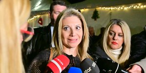 Η Μαρία Καρυστιανού στο μπλόκο της Νίκαιας 