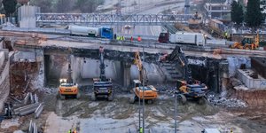 Κατεδάφιση γέφυρας Πανοράματος