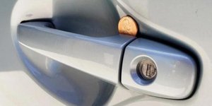 Κέρμα πόρτα αυτοκίνητο