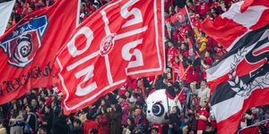 Υπάρχει πρωτάθλημα στο οποίο εννέα ομάδες ξεκινούν με αφαίρεση βαθμών