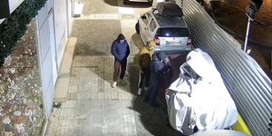 Κάμερα κατέγραψε κλέφτες αυτοκινήτων