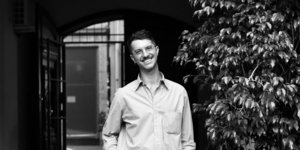 συγγραφέας Βιντσέντζο Λατρόνικο 