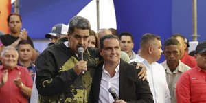 Nικολάς Μαδούρο και Άλεξ Σάαμπ 