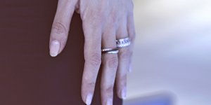 Τέλος το γαλλικό μανικιούρ και τα κόκκινα νύχια: Η τάση που θα κυριαρχήσει το 2026