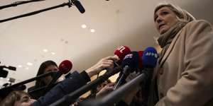 Η επικεφαλής της ΚΟ της ακροδεξιάς «Εθνικής Συσπείρωσης» Μαρίν Λεπέν