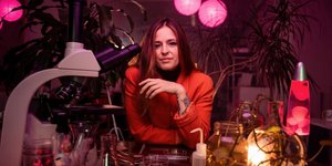 Η 32χρονη μικροβιολόγος Κλοέ Σαβάρ