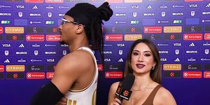 Ο Τσίμα Μονέκε είχε... παιχνιδιάρικη διάθεση μετά τη νίκη του Ερυθρού Αστέρα επί της Αναντολού Εφές