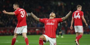 Η Νότιγχαμ Φόρεστ πέρασε στα Play Offs του Europa League