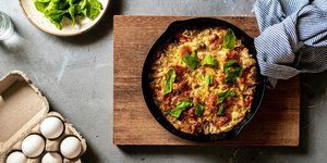 Ομελέτα με προσούτο, γραβιέρα και λιαστή ντομάτα / Φωτογραφία: Unsplash