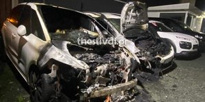 Εμπρησμός σε μάντρα μεταχειρισμένων ΙΧ στη Θεσσαλονίκη