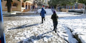 χιονια παιδια