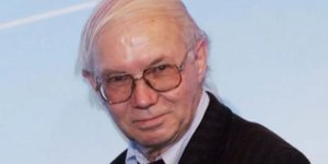 Σταύρος Πετρακόπουλος