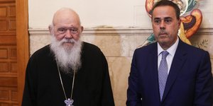 Ο υπουργός Περιβάλλοντος και Ενέργειας, Σταύρος Παπασταύρου, συναντήθηκε με τον Αρχιεπίσκοπο Ιερώνυμο