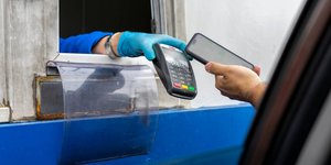 Πληρωμή διοδίων με κινητό τηλέφωνο 