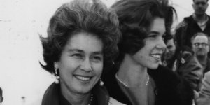 Η Φρειδερίκη με την πριγκίπισσα Ειρήνη 