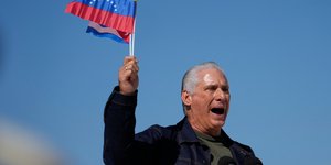 Ο πρόεδρος της Κούβας Μιγκέλ Ντίαζ - Κανέλ