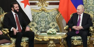 Ο Βλαντίμιρ Πούτιν υποδέχθηκε για δεύτερη φορά τον Σύρο πρόεδρο, Αχμάντ αλ-Σάρα