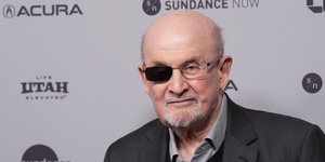 Ο συγγραφέας Σαλμάν Ρούσντι