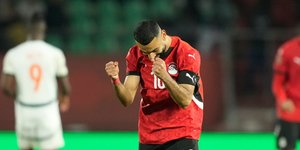  Η Αίγυπτος με οδηγό τον Σαλάχ νίκησε με 3-2 την Ακτή Ελεφαντοστού και πέρασε στον ημιτελικό