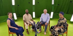 Το έργο An Ark είναι από τις πρώτες θεατρικές παραγωγές «μεικτής πραγματικότητας» (mixed reality) που παρουσιάζονται στη Νέα Υόρκη / THE SHED