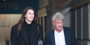 Ο Σον Πεν και η σύντροφός του σε μια από τις σπάνιες κοινές εμφανίσεις τους