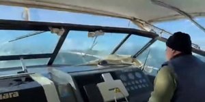 Η μεταφορά του βρέφους από την Σκιάθο στον Βόλο εν μέσω ισχυρών ανέμων